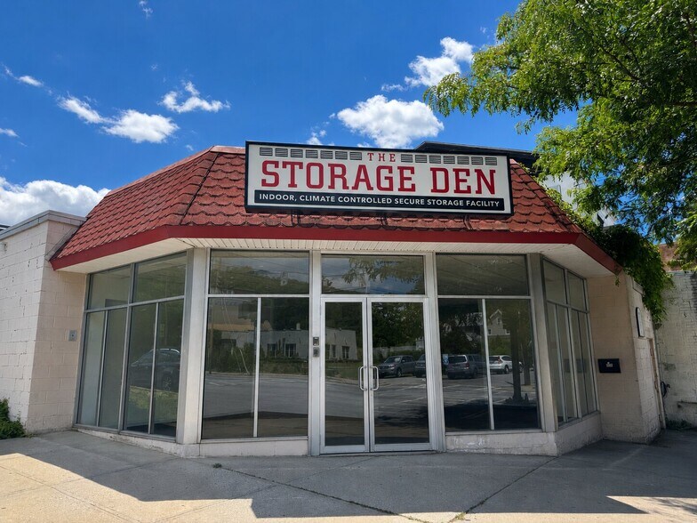 1061 Main St, Peekskill, NY à louer - Photo de l’immeuble – Image 2 sur 23