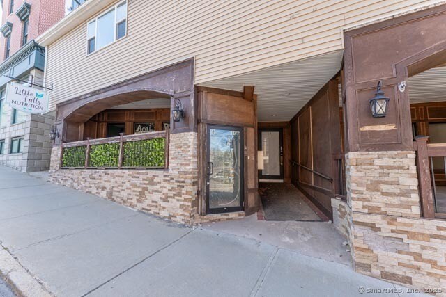 6-14 Pomfret St, Putnam, CT à vendre - Photo de l’immeuble – Image 2 sur 10