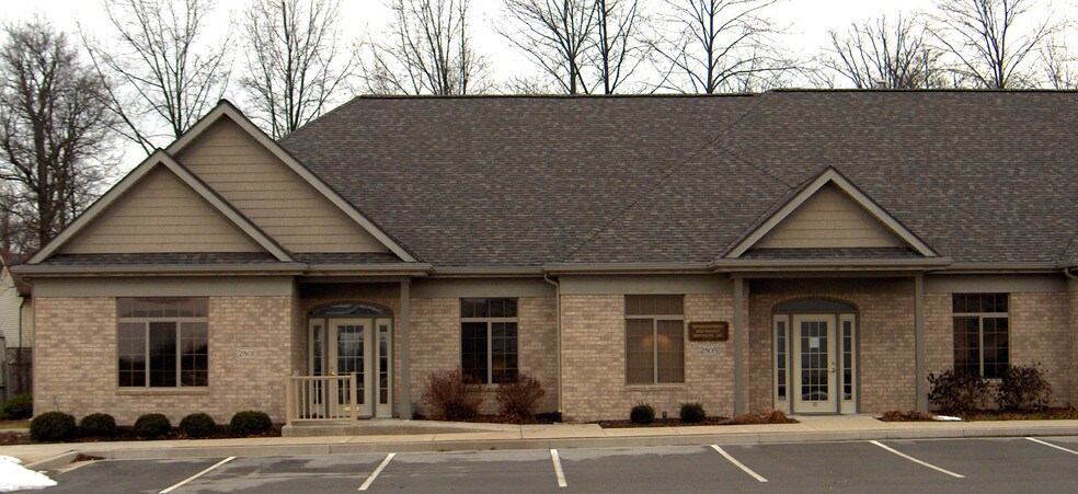 2841-2857 E Dupont Rd, Fort Wayne, IN à louer - Photo de l’immeuble – Image 2 sur 3