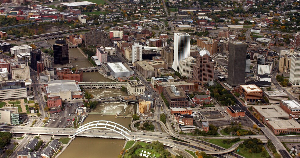 65 W Broad St, Rochester, NY à louer - Aérien – Image 2 sur 50