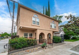 Plus de détails pour 2017 30th St, Sacramento, CA - Logement à vendre