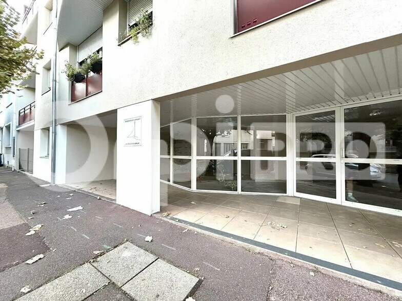 Bureau dans Limoges à louer - Photo de l’immeuble – Image 1 sur 7