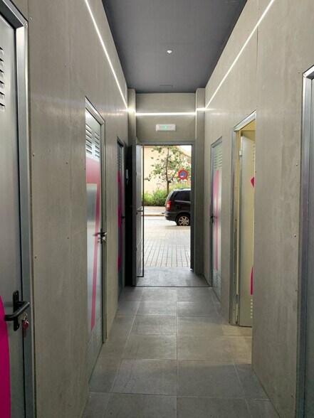 Immeuble residentiel dans Montcada i Reixac, Barcelona à vendre - Photo intérieure – Image 1 sur 5