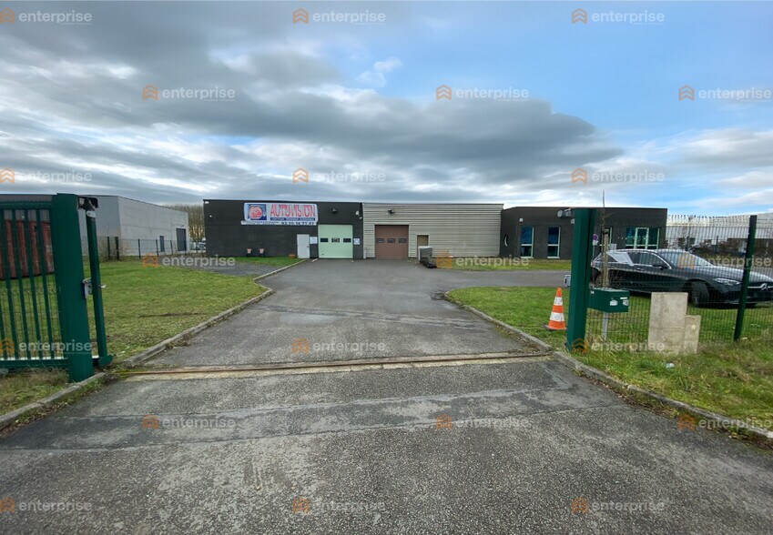Industriel/Logistique dans Comines à louer - Photo de l’immeuble – Image 2 sur 6