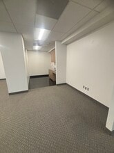 524 E Lamar Blvd, Arlington, TX à louer Photo intérieure– Image 2 sur 5