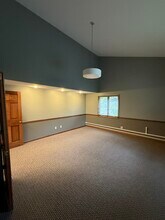 323-331 Regency Ridge Dr, Dayton, OH à louer Photo intérieure– Image 1 sur 4