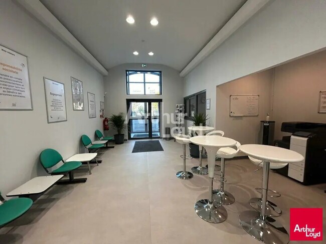 Plus de détails pour Bureau à louer