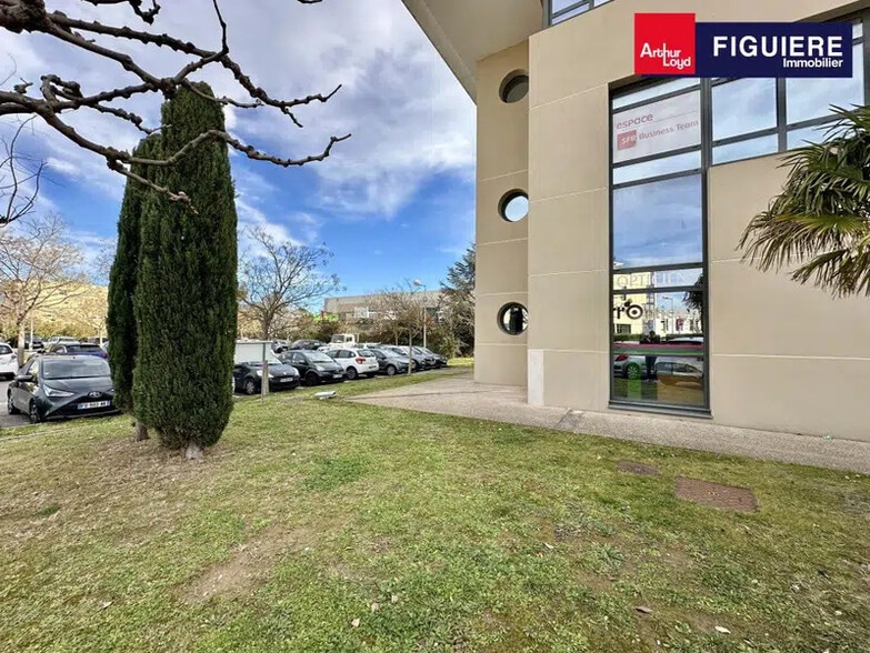 1140 Rue André Ampère, Aix-en-Provence à louer - Photo de l’immeuble – Image 3 sur 8