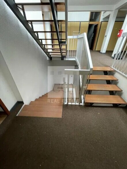 Bureau dans Valence à vendre - Photo intérieure – Image 3 sur 10