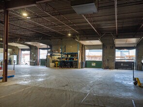 36-40 Milvan Dr, Toronto, ON à vendre Photo intérieure– Image 2 sur 9