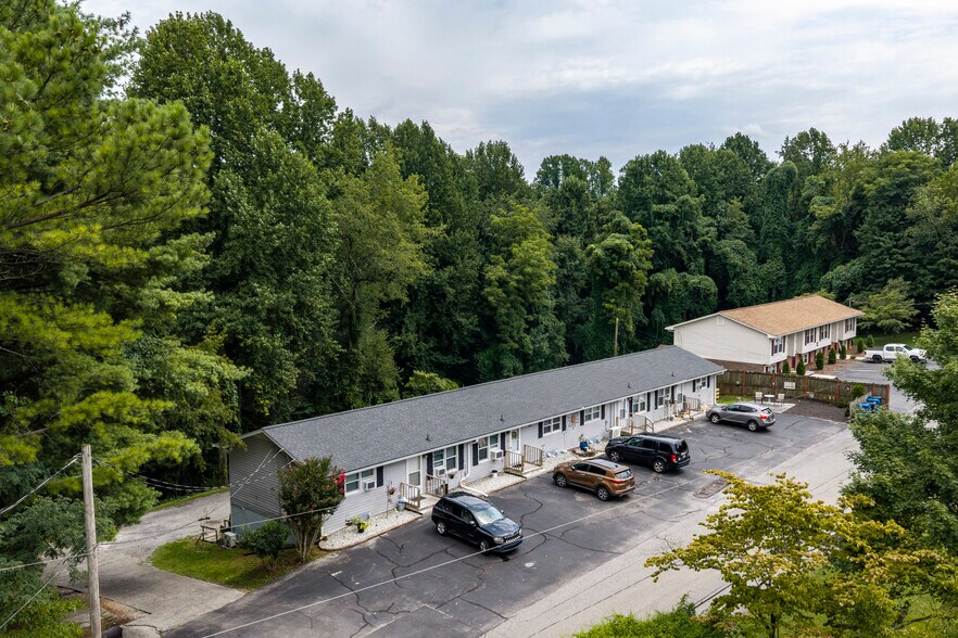 210 Longview Ave, Jonesborough, TN à vendre - Photo de l’immeuble – Image 3 sur 20