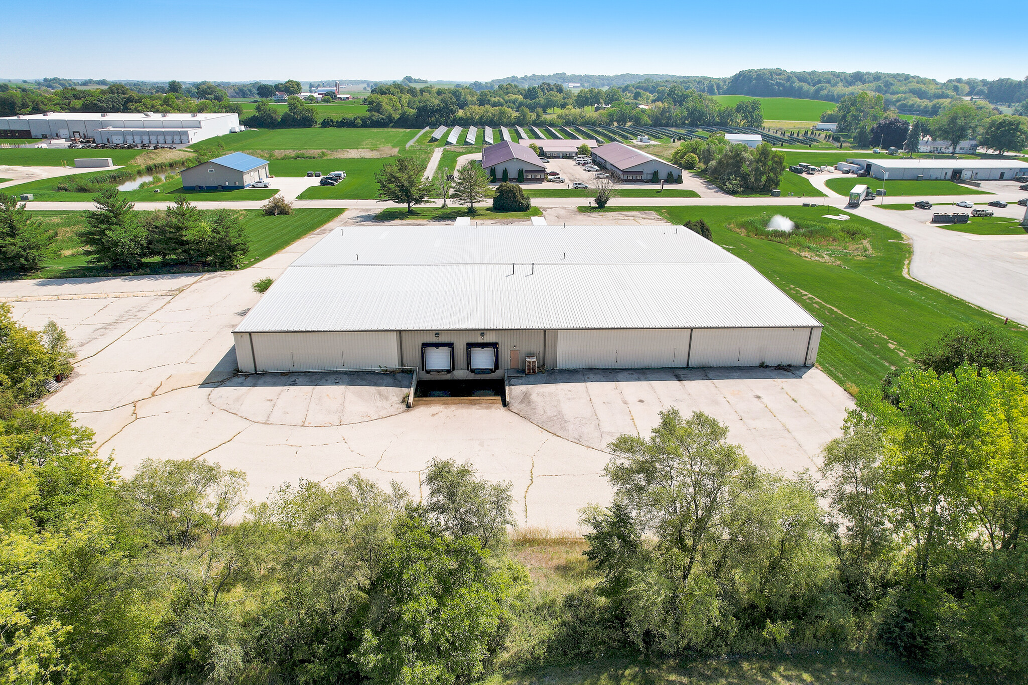 761 N Parkway St, Jefferson, WI à vendre Photo de l’immeuble– Image 1 sur 9