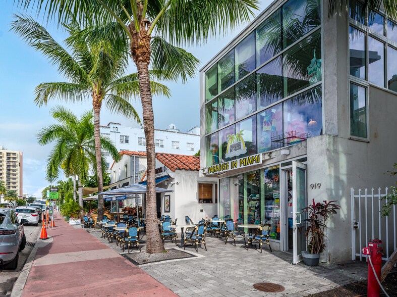 919 Collins Ave, Miami Beach, FL à louer - Photo de l’immeuble – Image 3 sur 9