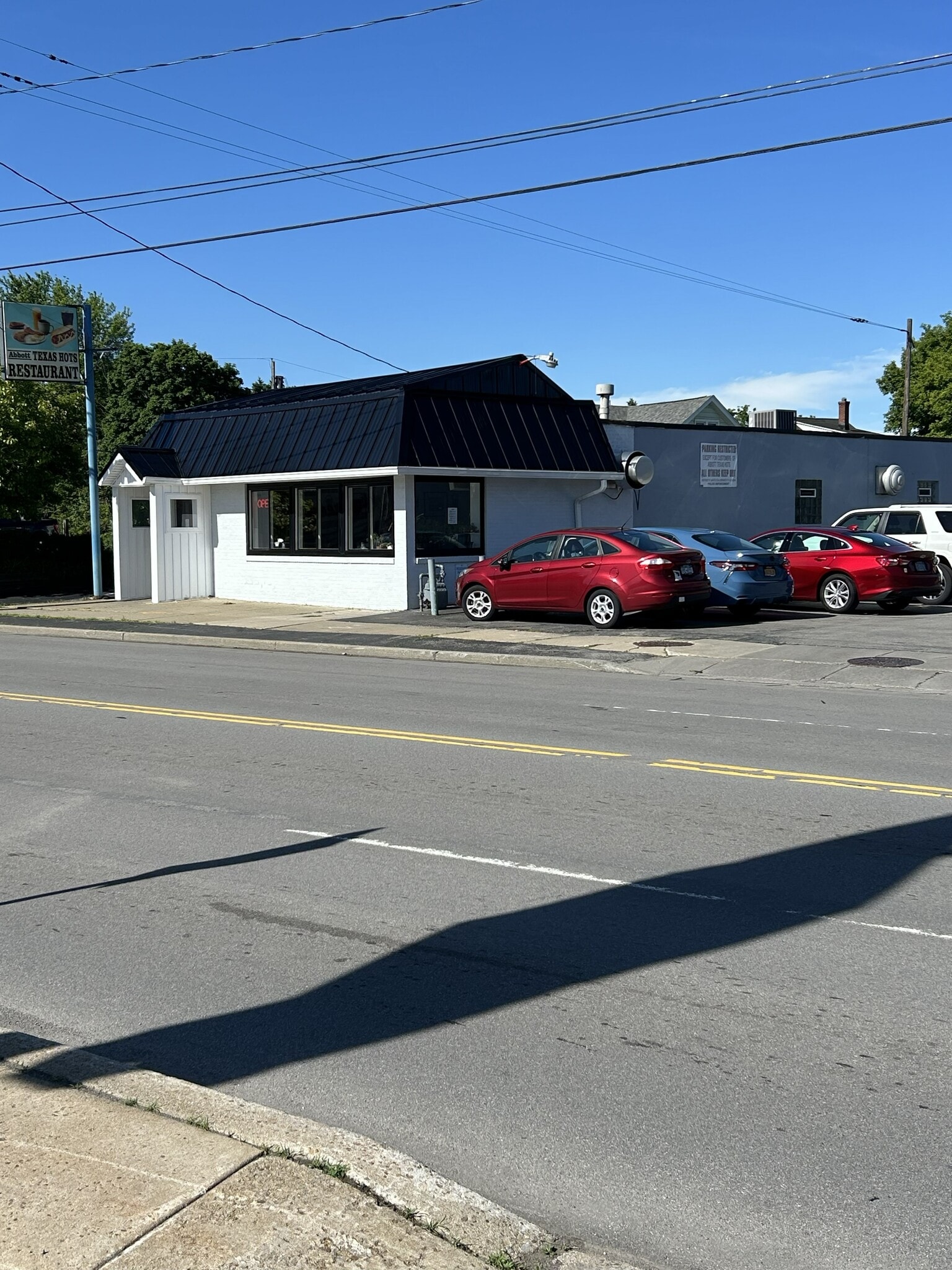 1291 Abbott Rd, Buffalo, NY à vendre Photo de l’immeuble– Image 1 sur 11