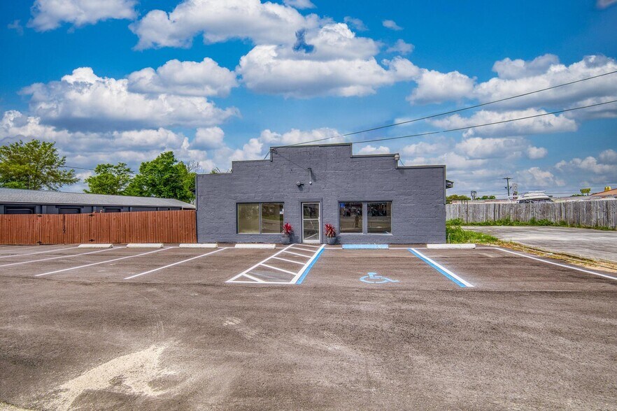 313 S Old Corry Field Rd, Pensacola, FL à vendre - Photo de l’immeuble – Image 3 sur 5