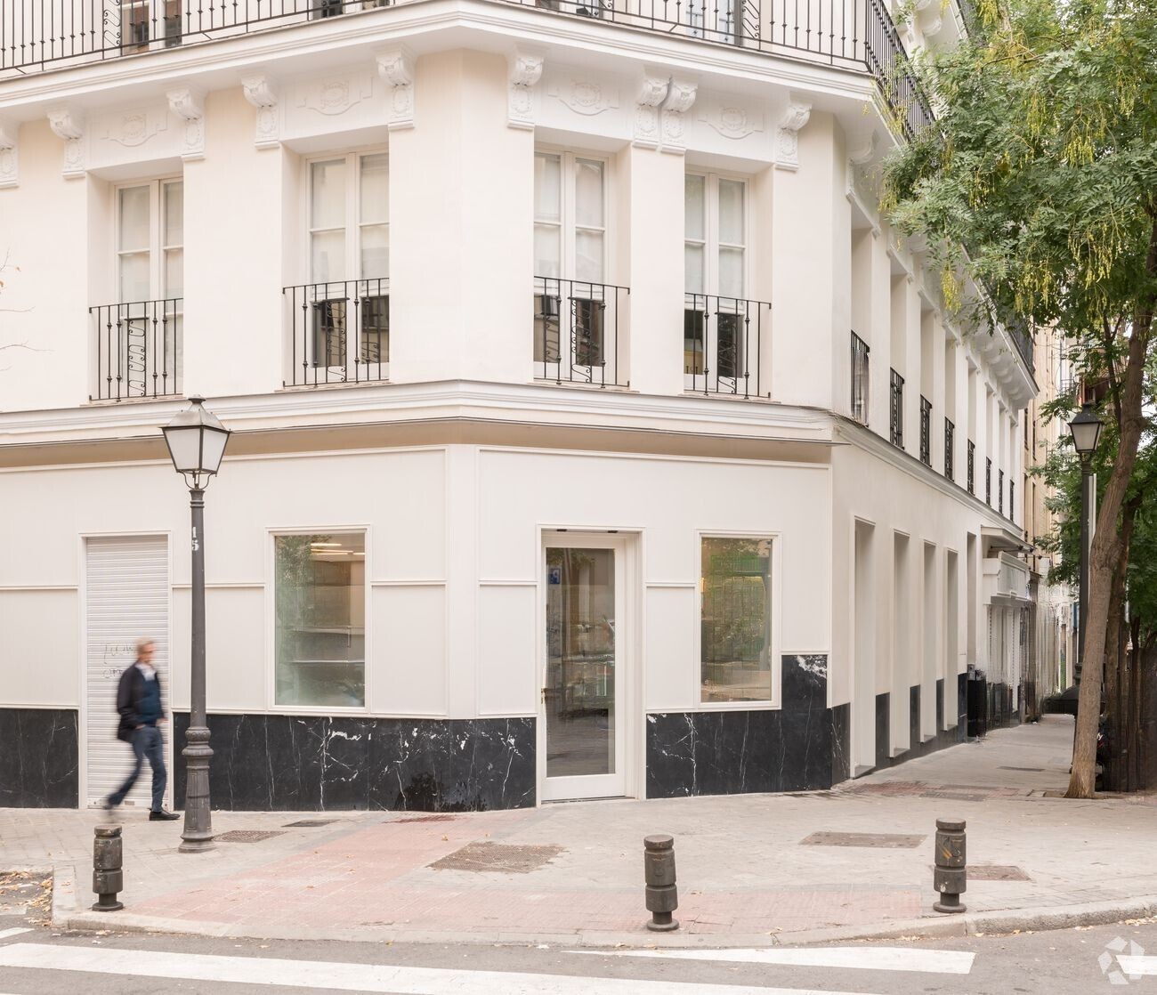 Immeuble residentiel dans Madrid, Madrid à vendre Photo intérieure– Image 1 sur 2