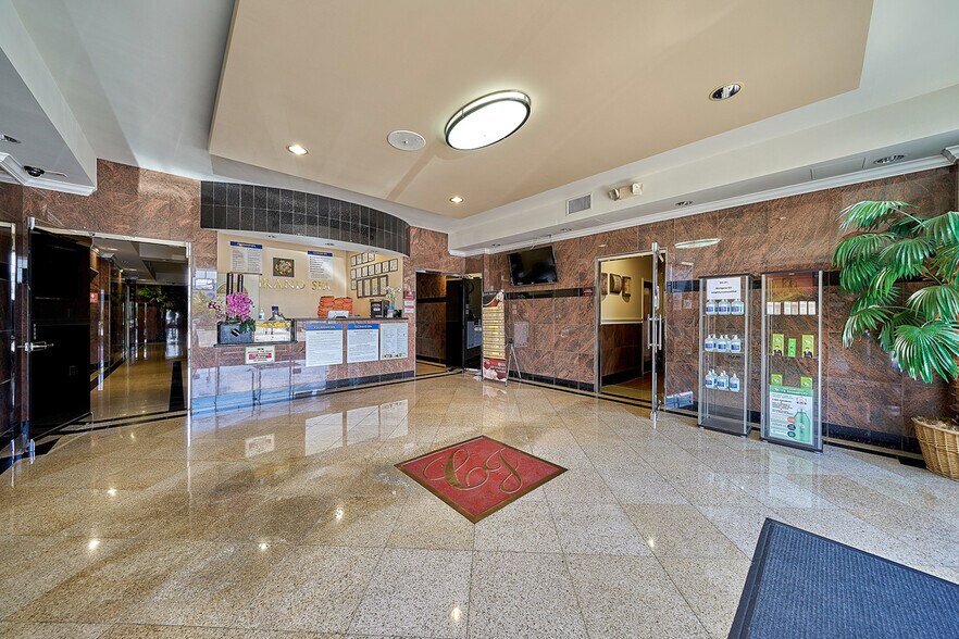 10211 Balboa Blvd, Northridge, CA à vendre - Photo intérieure – Image 2 sur 20