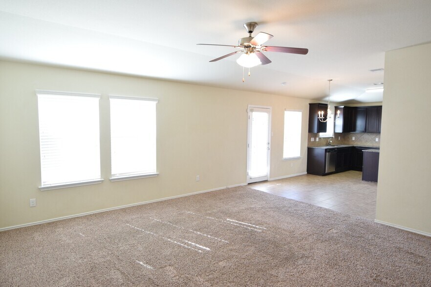 5200 Rimes Ct, Killeen, TX à vendre - Photo intérieure – Image 3 sur 13