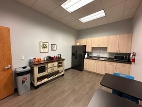 132 E 13065 S, Draper, UT à louer Photo intérieure– Image 2 sur 6