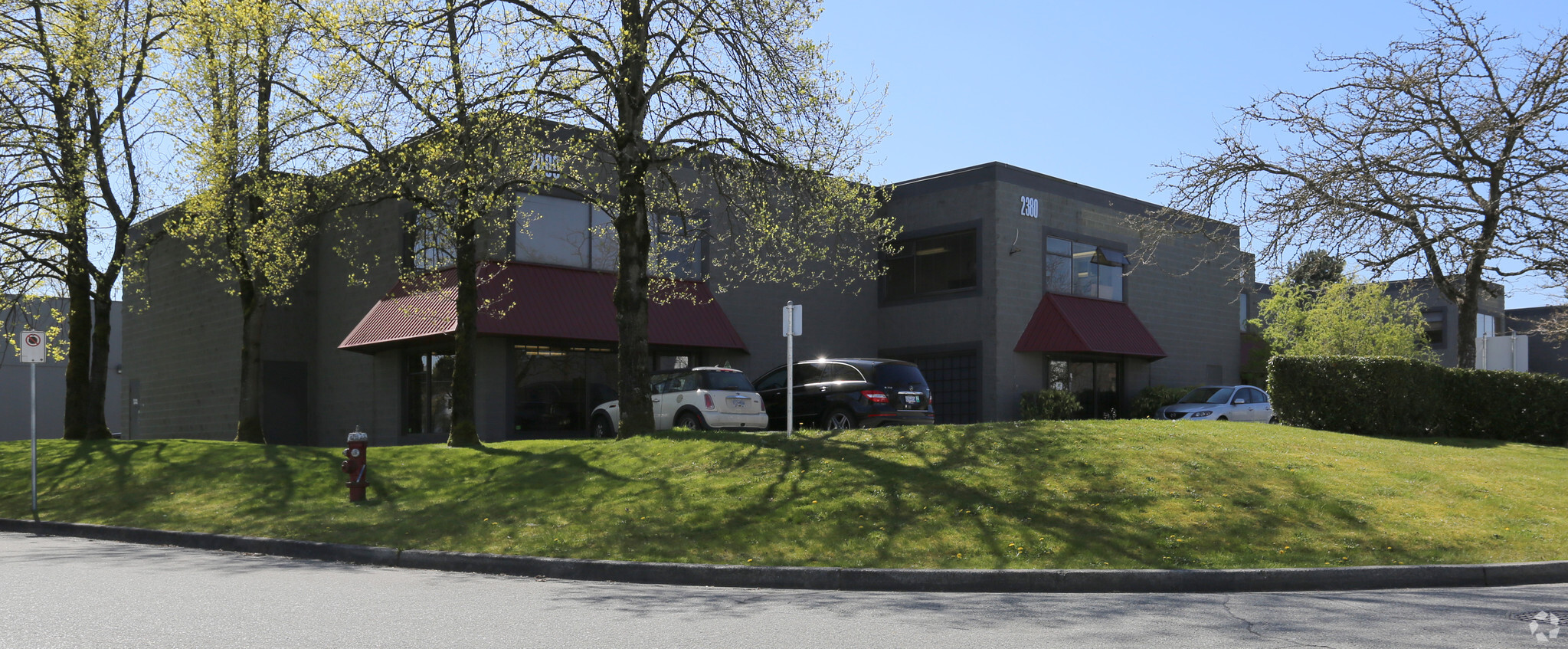 2300-2400 Vauxhall Pl, Richmond, BC à louer Photo principale– Image 1 sur 7