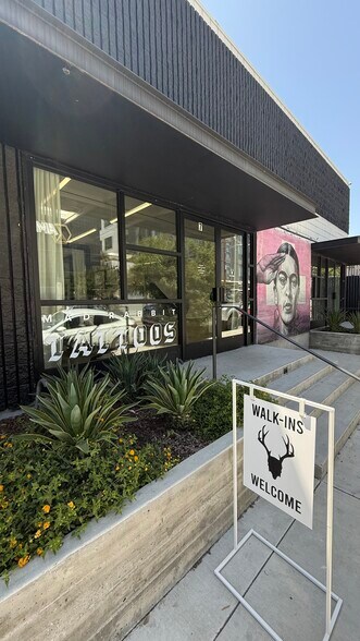 683 Imperial St, Los Angeles, CA à louer - Photo de l’immeuble – Image 2 sur 17