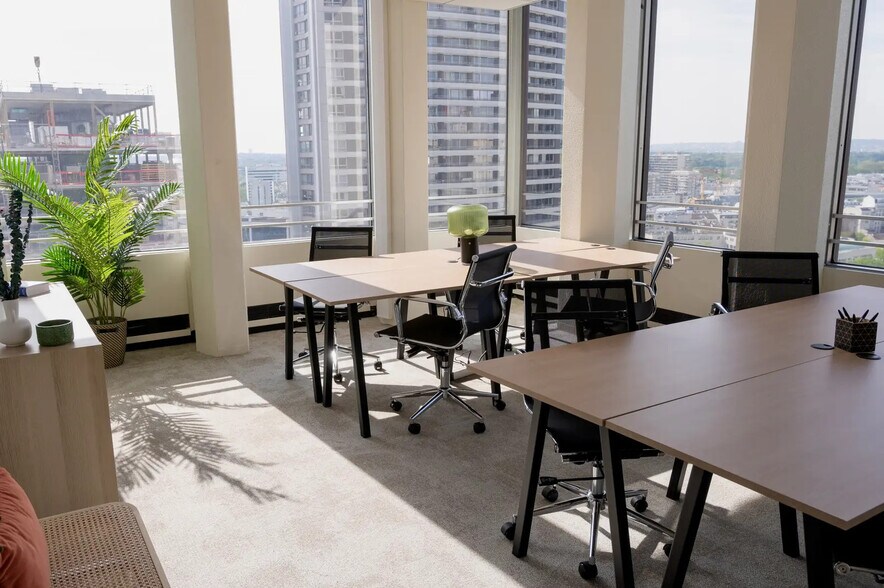 100 Terrasse Boieldieu, Puteaux à louer - Photo de l’immeuble – Image 2 sur 44
