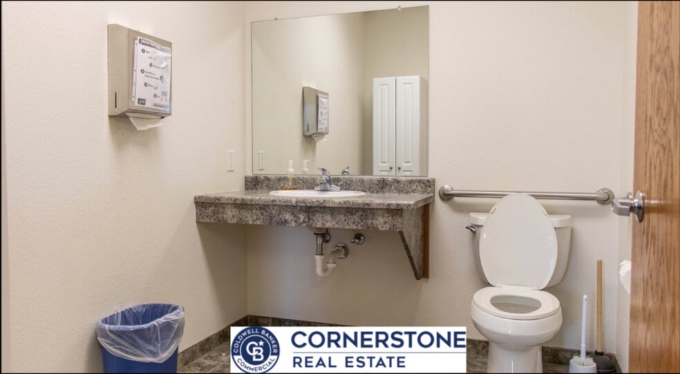 1030 N Poplar St, Casper, WY à louer - Photo de l’immeuble – Image 2 sur 13