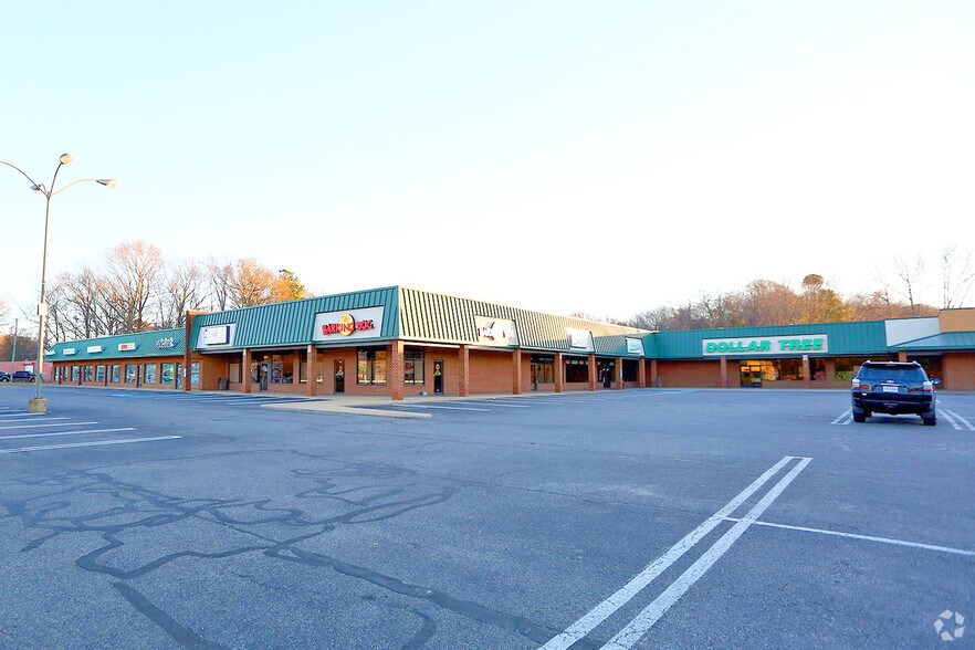 456-476 Wythe Creek Rd, Poquoson, VA à louer - Photo principale – Image 1 sur 4
