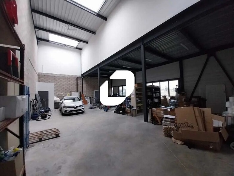 10 Boulevard De La Communauté, Buchelay à louer - Photo de l’immeuble – Image 2 sur 9