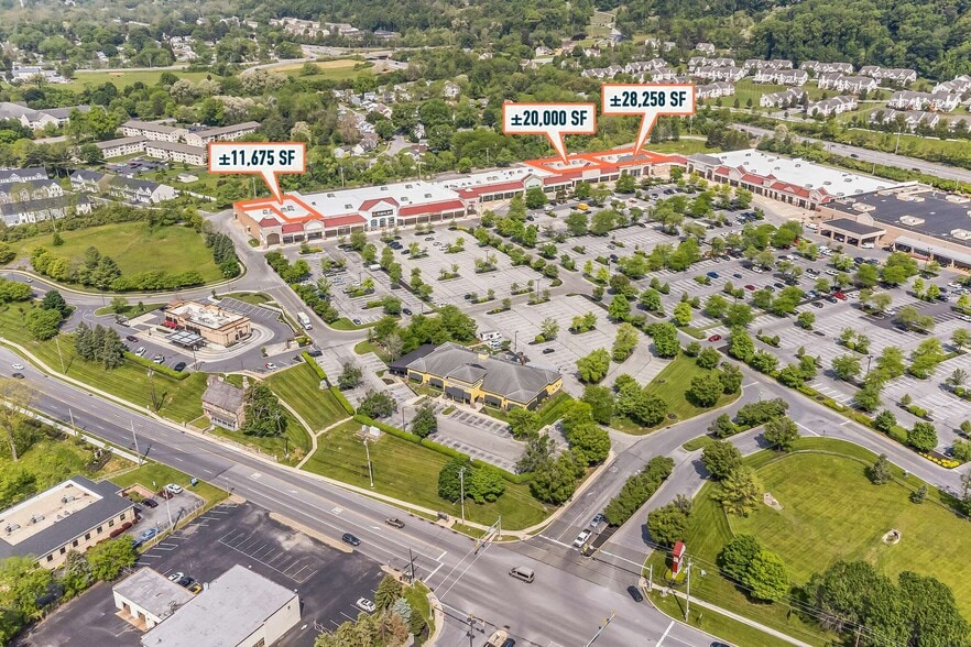 845-967 E Lancaster Ave, Downingtown, PA à louer - Photo de l’immeuble – Image 3 sur 16