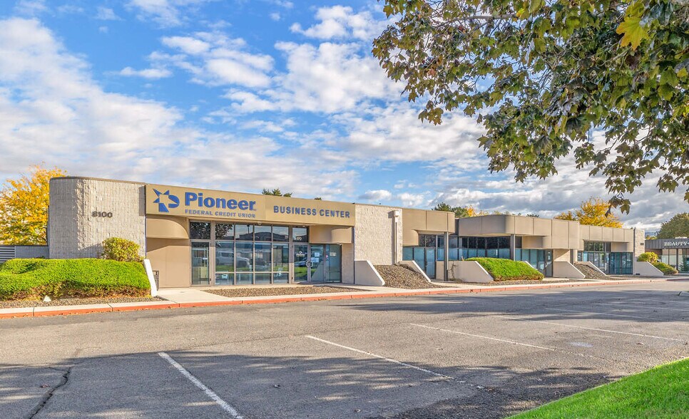 8100 Emerald St, Boise, ID à vendre - Photo de l’immeuble – Image 2 sur 16