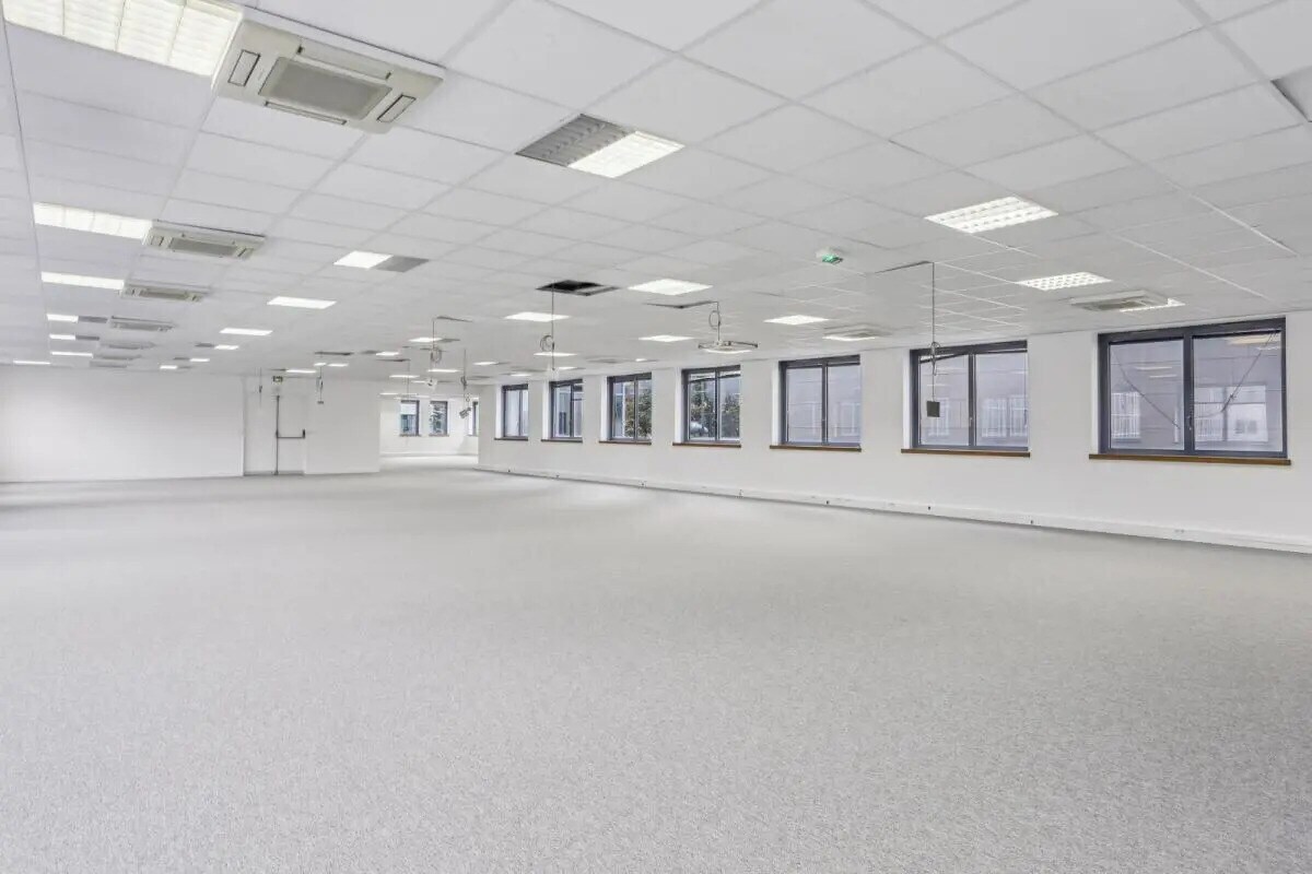 215 Avenue Georges Clemenceau, Nanterre à louer Photo intérieure– Image 1 sur 11