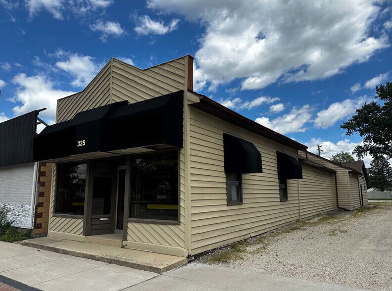 335 S Broadway St, Coal City, IL à vendre - Photo de l’immeuble – Image 3 sur 8