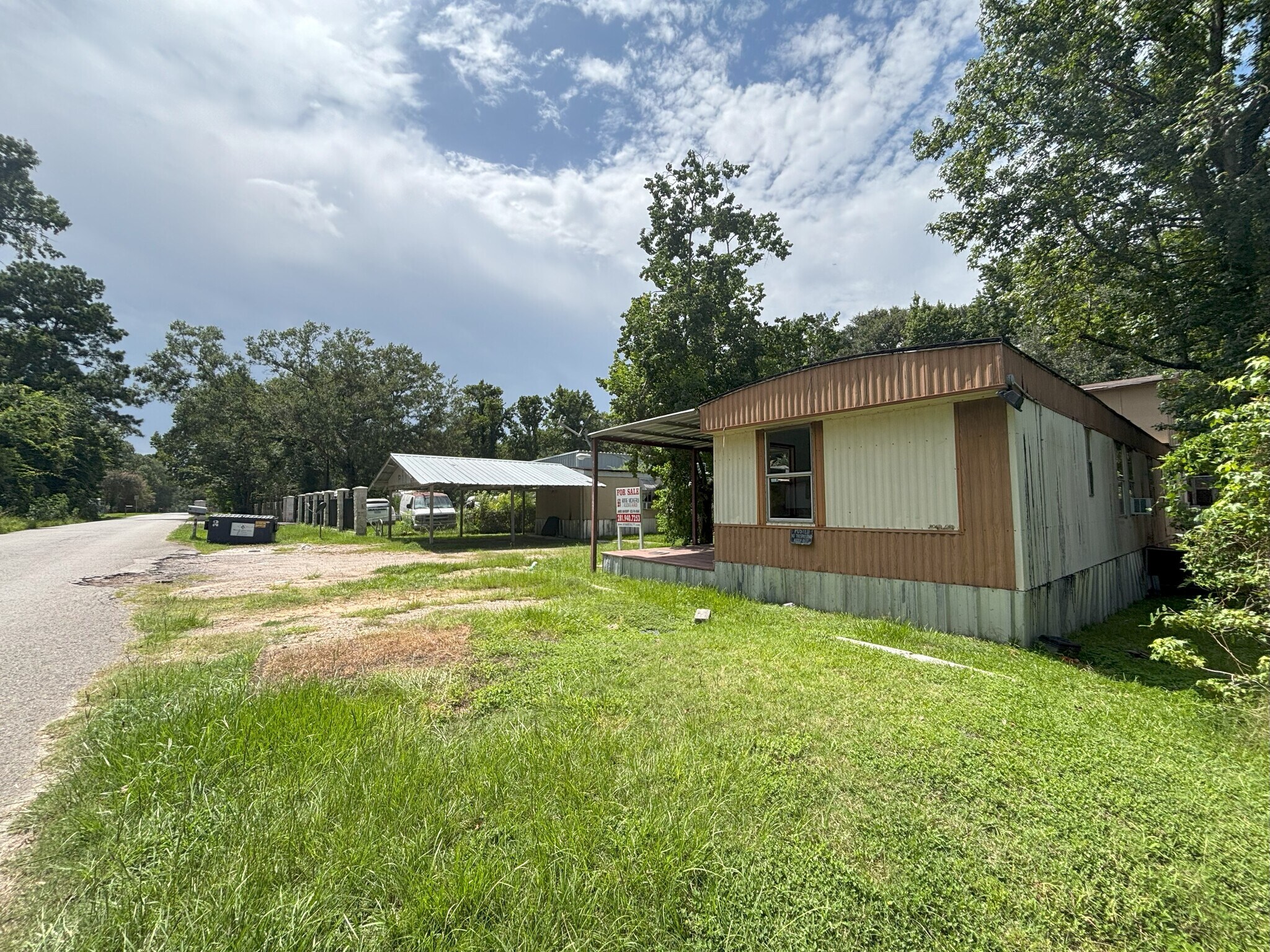 21061 Brazos Dr, New Caney, TX à vendre Photo principale– Image 1 sur 14