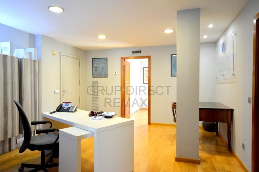 Bureau dans Palma, Islas Baleares à vendre - Photo intérieure – Image 2 sur 24