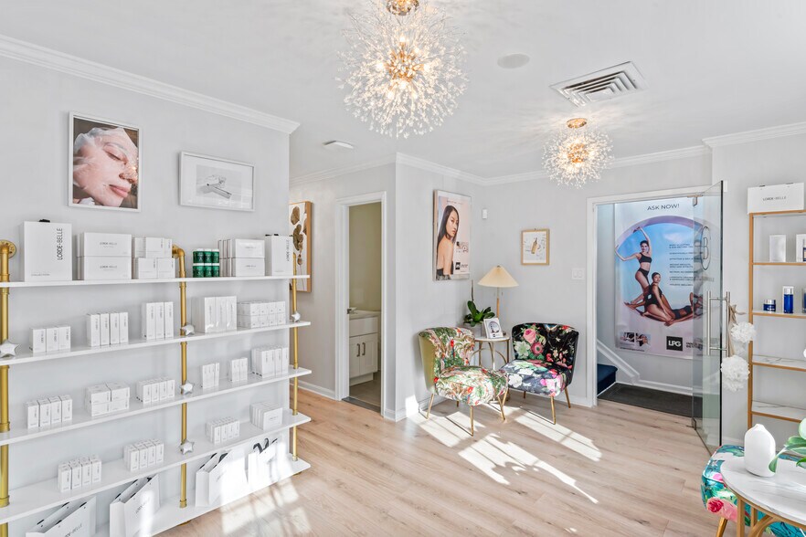 2102 Gallows Rd, Vienna, VA à louer - Photo de l’immeuble – Image 3 sur 28