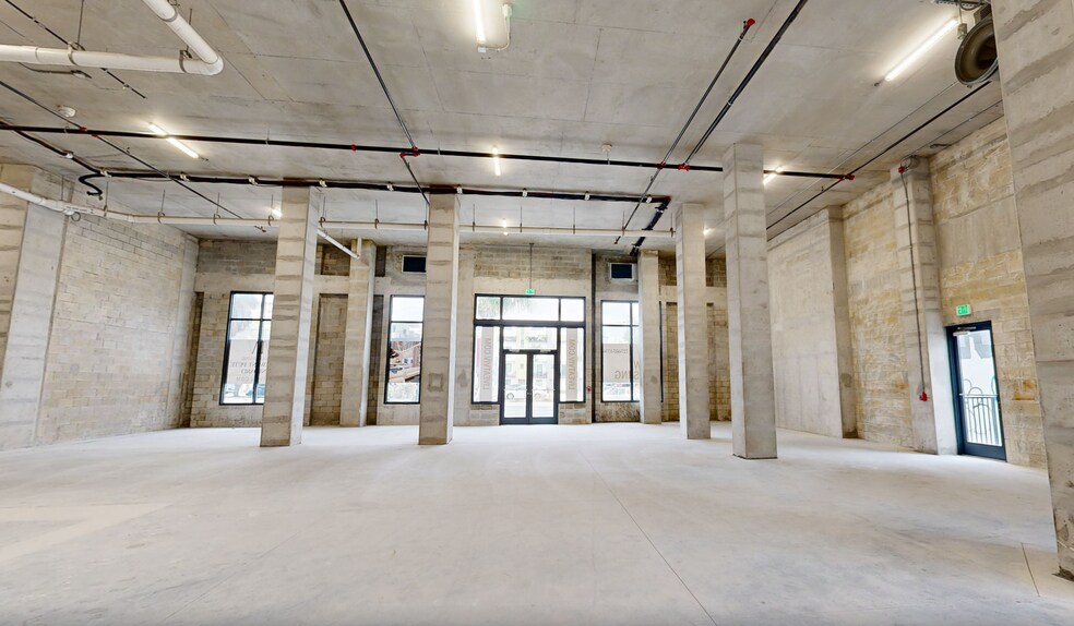 1000 1st Ave N, Saint Petersburg, FL à louer - Numérisation 3D Matterport – Image 2 sur 13