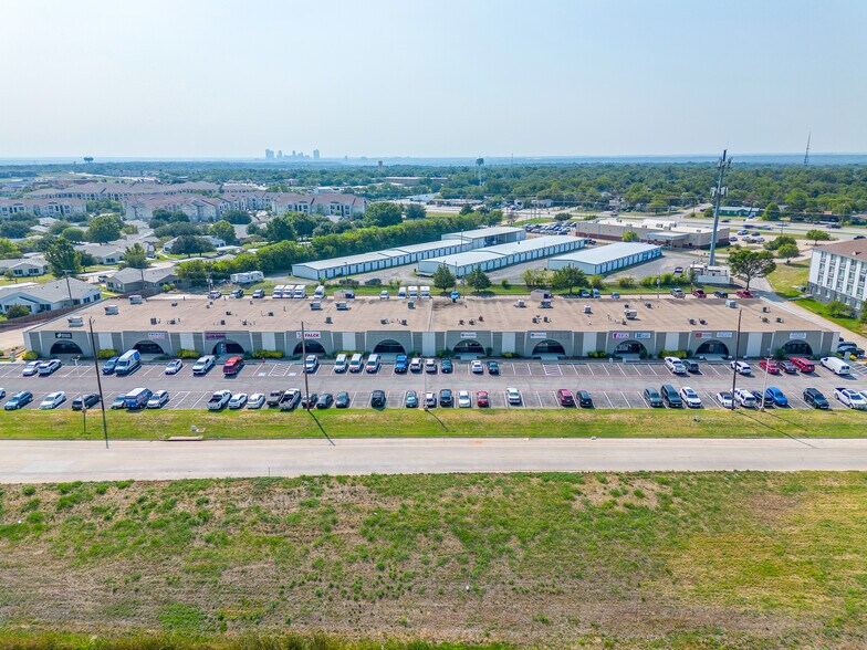 3501-3529 NW Loop 820, Fort Worth, TX à louer - Photo de l’immeuble – Image 3 sur 15