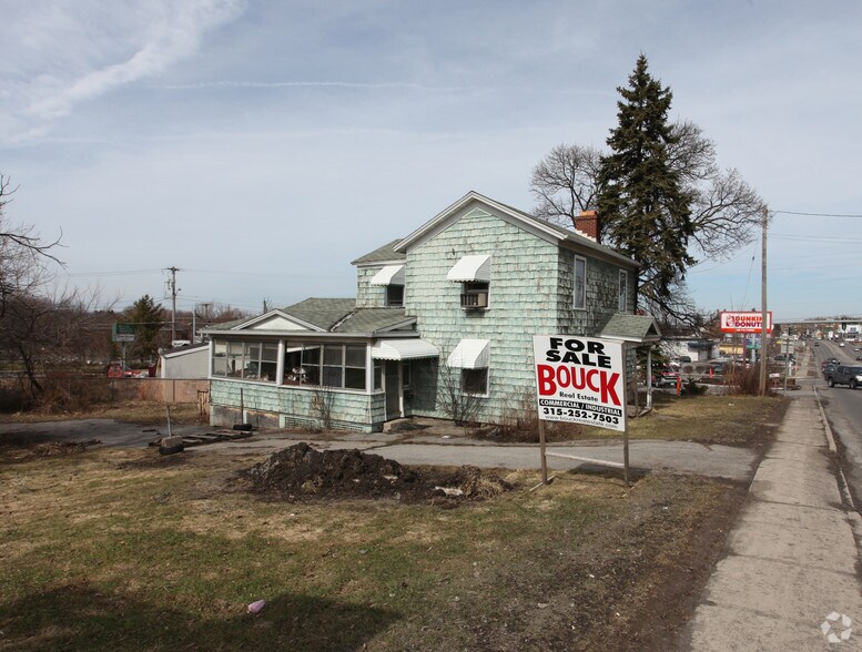 139 Grant Ave, Auburn, NY à vendre - Photo principale – Image 1 sur 2