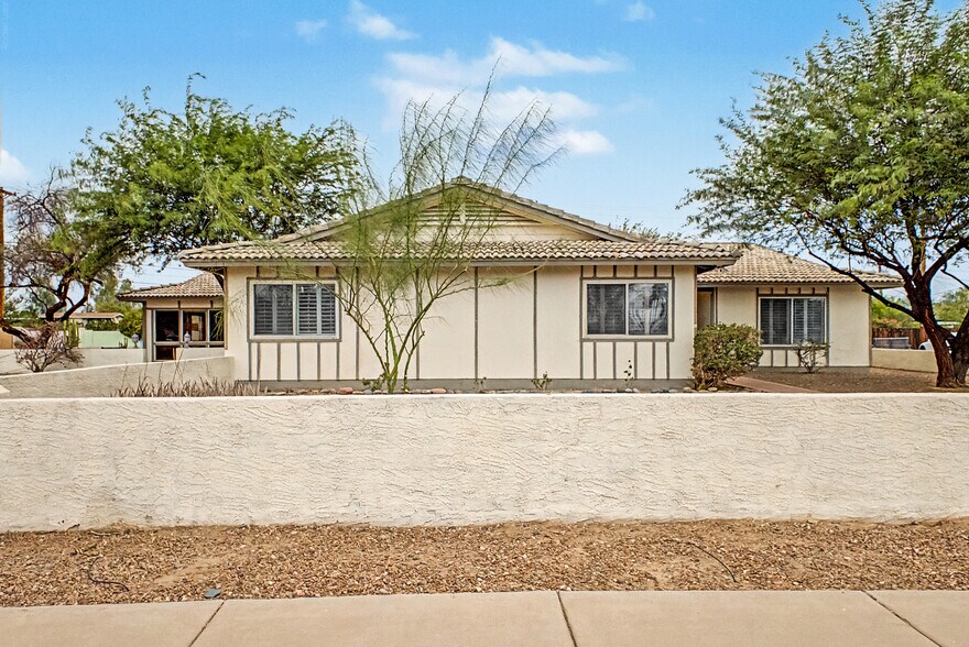 8038 E Almeria Rd, Scottsdale, AZ à vendre - Photo de l’immeuble – Image 2 sur 51