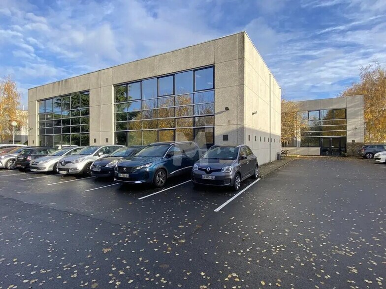 Bureau dans Lisses à vendre - Photo de l’immeuble – Image 1 sur 11