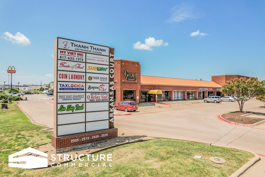 2505-2525 E Arkansas Ln, Arlington, TX à vendre - Photo de l’immeuble – Image 3 sur 12