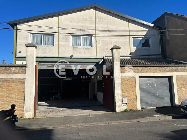 Local d'activités dans Maisons-Alfort à vendre - Photo de l’immeuble – Image 1 sur 19
