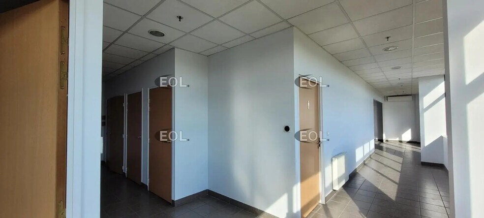 Industriel/Logistique dans Saint-Quentin-Fallavier à louer - Photo intérieure – Image 2 sur 8