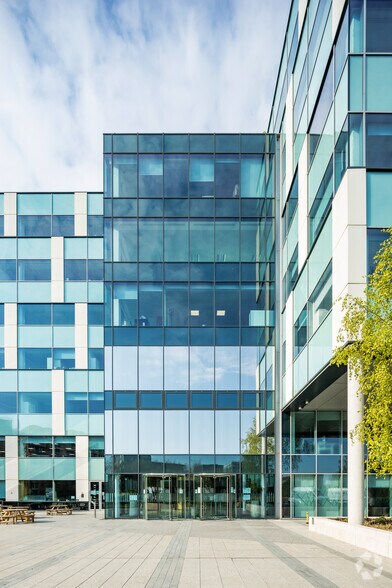 2 Park Royal, Londres à louer - Photo de l’immeuble – Image 2 sur 20