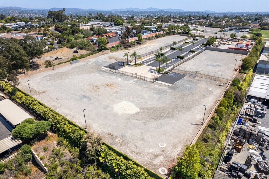781 North Ave, Vista, CA à louer - Photo de l’immeuble – Image 3 sur 6