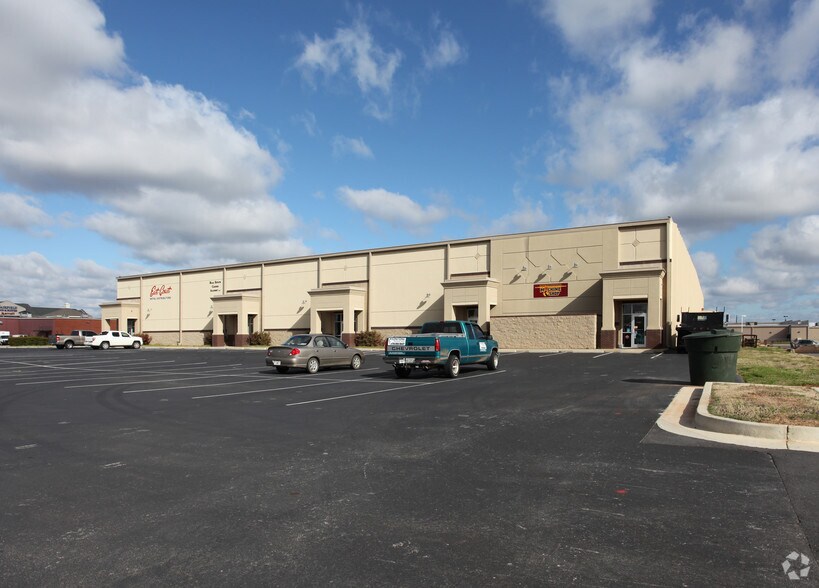 150 Osigian Blvd, Warner Robins, GA à louer - Photo principale – Image 1 sur 2
