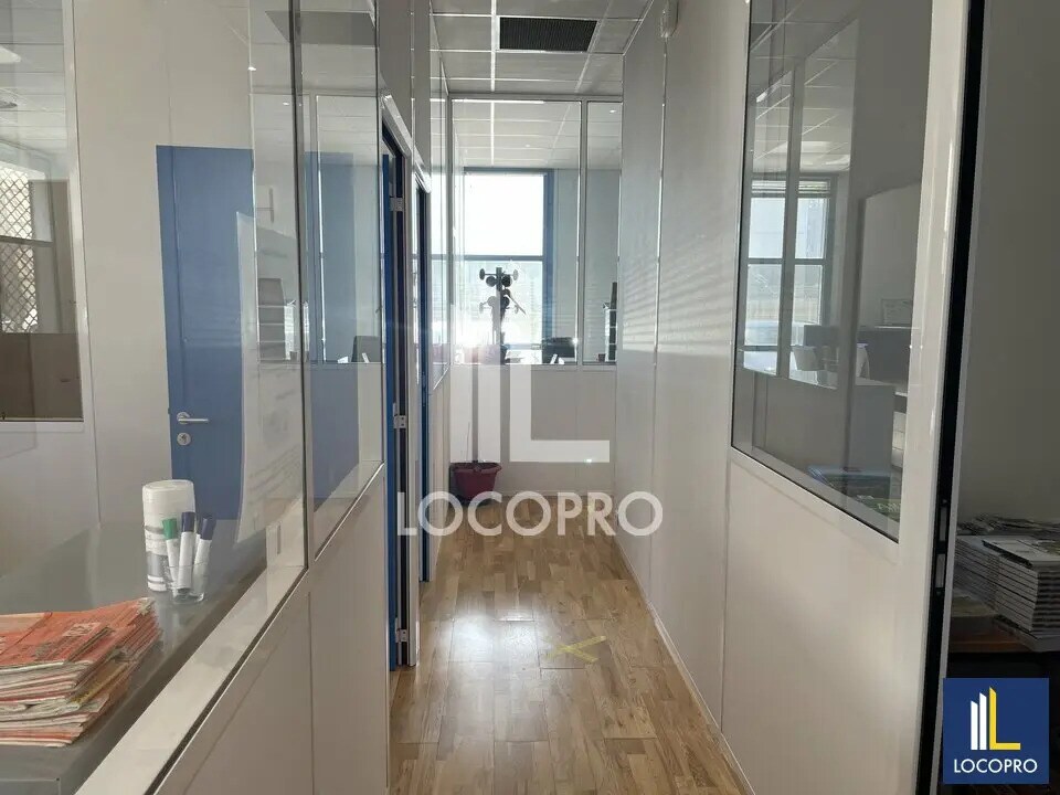 Bureau dans Aubagne à louer Photo de l’immeuble– Image 1 sur 9