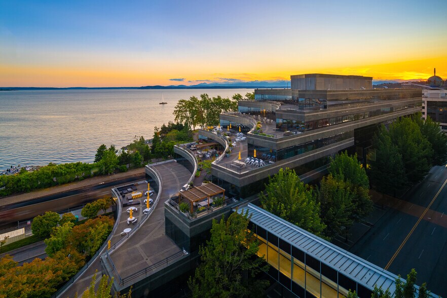 3131 Elliott Ave, Seattle, WA à louer - Photo de l’immeuble – Image 2 sur 2