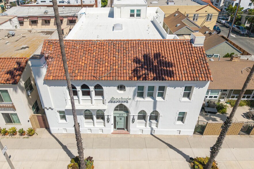 4915 E Ocean Blvd, Long Beach, CA à vendre - Photo de l’immeuble – Image 3 sur 10